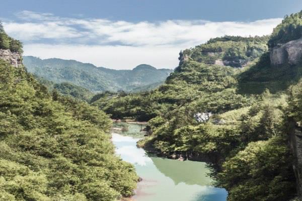 旅游恩施是湖北哪个市  1