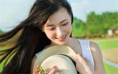 ​怎么可以让女孩子主动找你聊天，怎样让女生主动找你说话