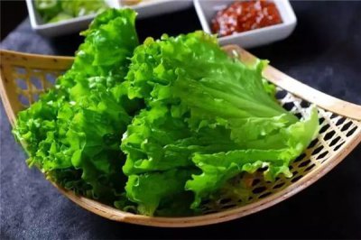 ​生菜洗干净了可以直接吃吗 生菜洗了隔夜还能吃吗