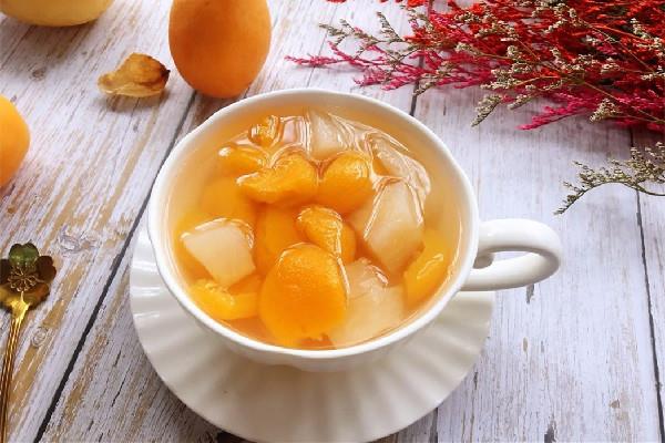 梨子煮水用雪梨还是香梨好 梨子煮水用什么梨