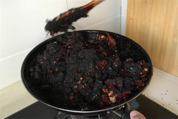 熬阿胶用什么锅最好 锅具很重要