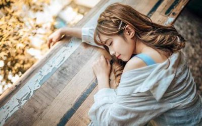 ​如何巧妙安抚女友家庭争吵的情绪