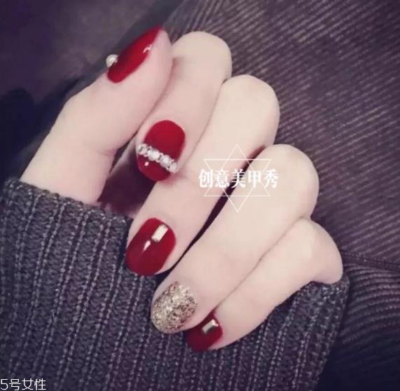 显白春夏美甲配色 手黄妹子的福音