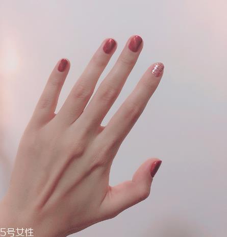 显白春夏美甲配色 手黄妹子的福音