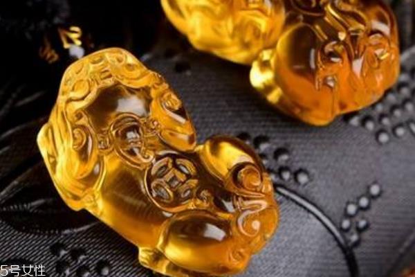 黄水晶貔貅价格 要看水晶品质