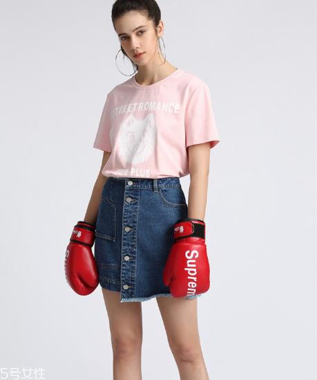 上身丰满穿什么衣服好？适合上身丰满女生的穿搭推荐