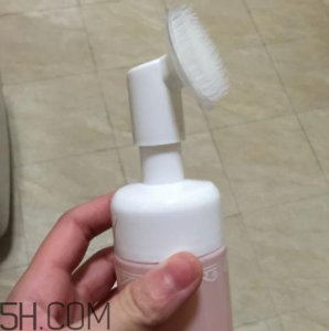 ​安米娜氨基酸泡沫洗面奶怎么样_适合年龄