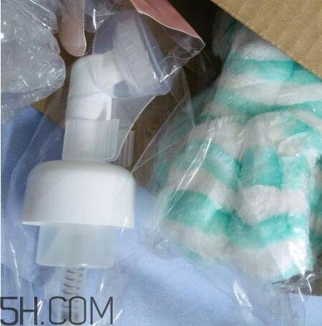 安米娜氨基酸泡沫洗面奶怎么样_适合年龄