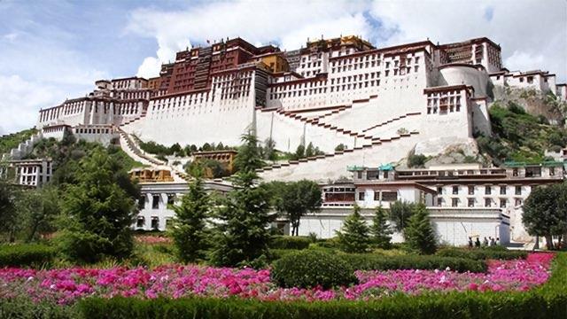 旅游布达拉宫是为谁建造的（布达拉宫有哪些景点）  2