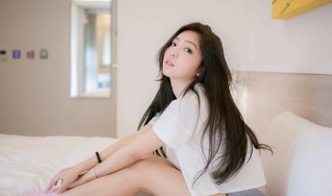 女生看电视幽默的回复2