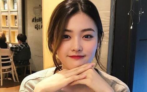看女生表情