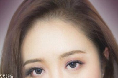 ​简单基础妆容步骤 秋冬职场眼妆教程