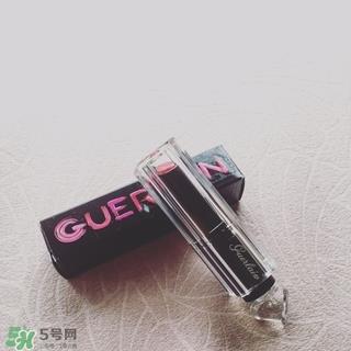 娇兰小黑裙唇膏色号_娇兰小黑裙唇膏试色图合集