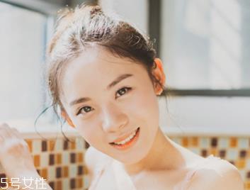 夏天头发怎么盘好看 日系空气感束发教程