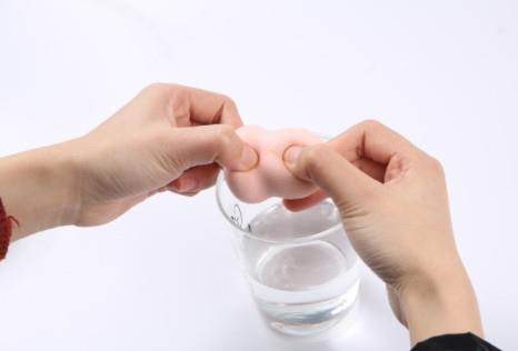 冷冻化妆棉上妆法好吗 网传的化妆神技真的有用吗