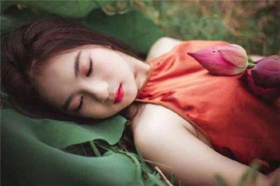 ​女朋友生气了怎么哄不生气