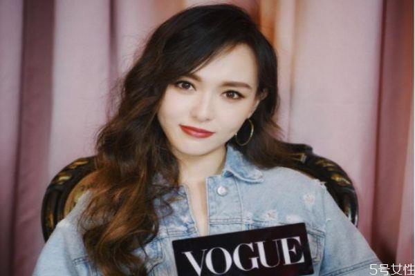 额头大适合什么刘海 大额头女生刘海发型