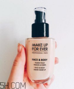 ​make up forever水粉霜好用吗？make up forever水粉霜多少钱？