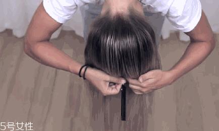 发量少怎么扎丸子头 4步打造圆润后脑勺