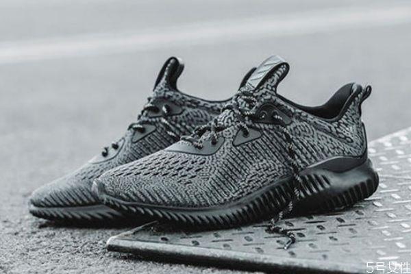 阿迪bounce和boost哪个走路舒服 bounce和boost对比
