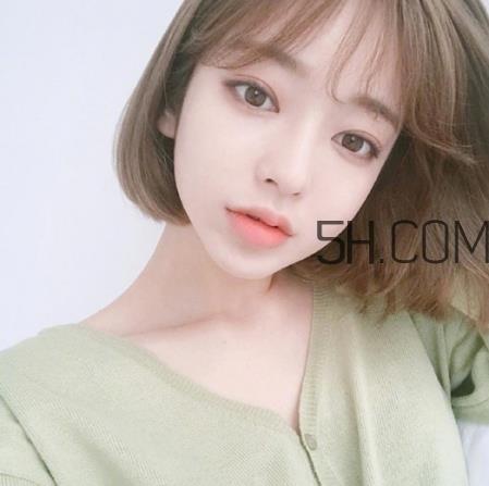 头发稀少适合什么短发 女生头发稀少发型图片