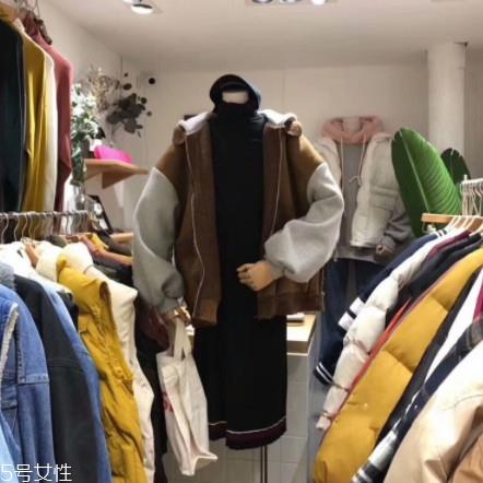 过膝棉服怎么搭配 来自不同的灵感