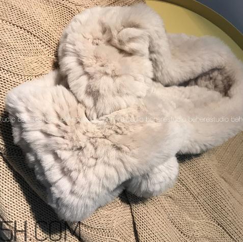 獭兔毛皮草掉毛吗？獭兔毛皮草掉毛怎么办？