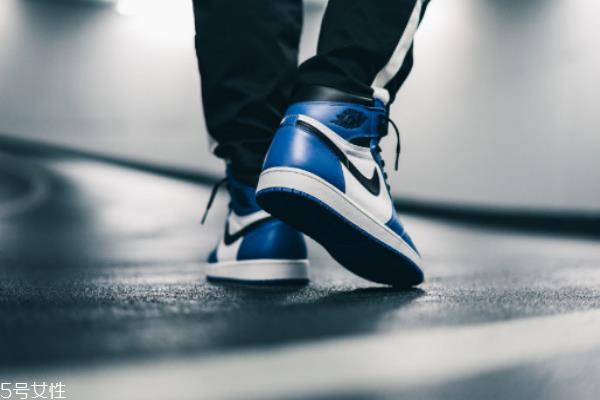 aj1倒闭蓝什么意思 原来是这双鞋