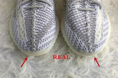 ​yeezy 350满天星真假对比 鉴定方法看这里