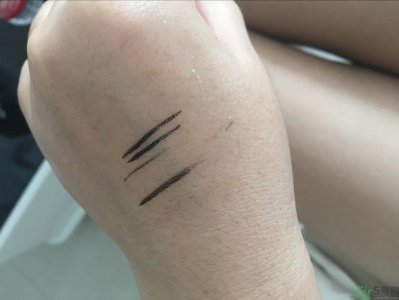 ​美宝莲小金笔怎么样?美宝莲小金笔好用吗?