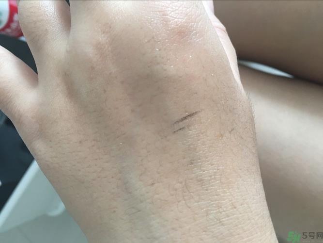 美宝莲小金笔怎么样?美宝莲小金笔好用吗?