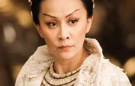 狄仁杰亢龙锏是唐中宗李显赐的吗？