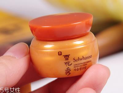 雪花秀弹力面霜和人参面霜哪个好？滋润保湿一整天