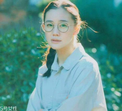 盐系女生怎样穿搭？清新无公害的邻家女孩