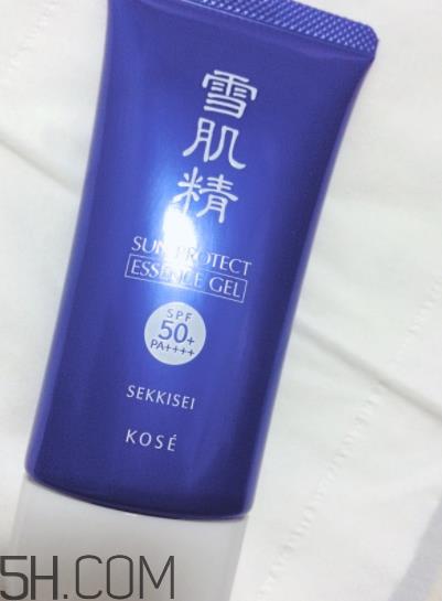 雪肌精防晒啫喱是化学防晒吗？有刺激吗？