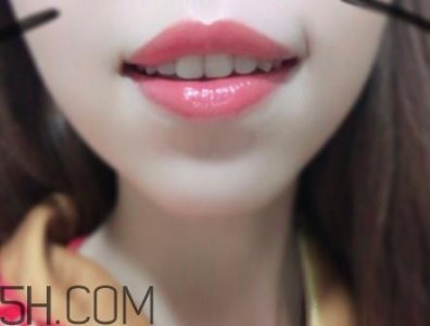 ​唇膜是一次性的吗 唇膜的使用方法