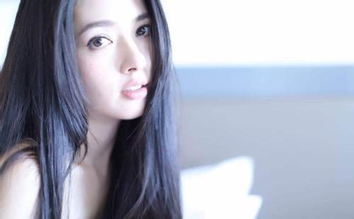 宅男女神郭碧婷整容导致脸残？毫无演技的她究竟为何受人青睐？