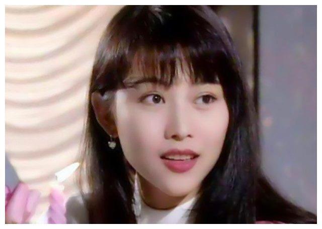 刘銮雄“猎艳”美少女蔡少芬，为何宝咏琴无怨言，待她如亲妹妹？
