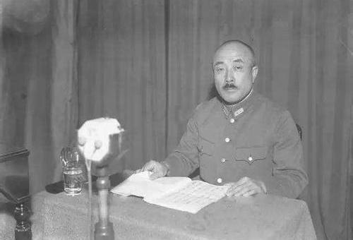 面对三倍兵力，陈长捷为何死守不投降？