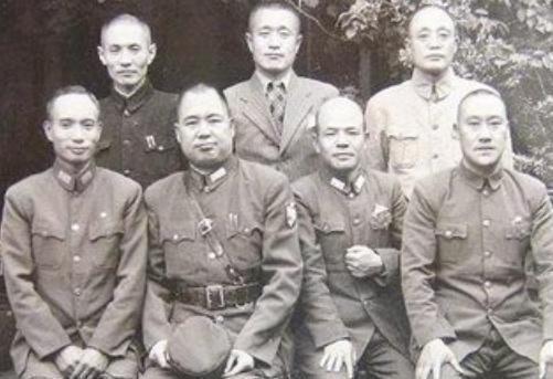 面对三倍兵力，陈长捷为何死守不投降？