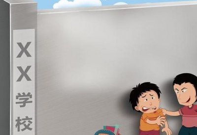 ​一个班级47名学生45人被打，为何只有1人没有挨打，结果在最后