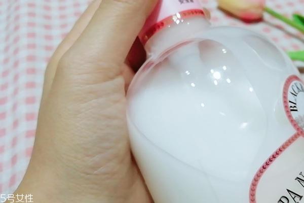 安宝笛身体乳好用吗 轻松呵护身体皮肤