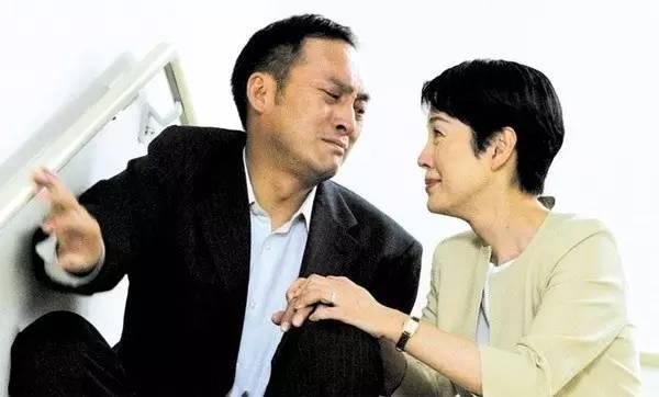 趁老婆乳癌出轨陪酒小姐？这个日本影帝渣出新纪录