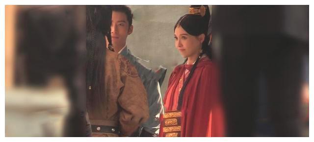 唐嫣剧照再曝光，巨肚似已有六月身孕，怀孕实锤？