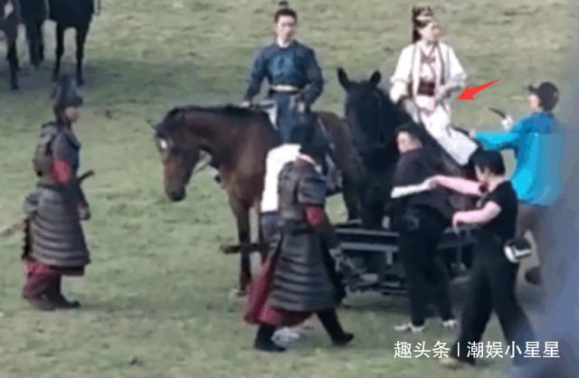 唐嫣剧照再曝光，巨肚似已有六月身孕，怀孕实锤？