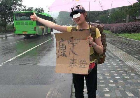 真实经历：自驾川藏线，搭了几回穷游的妹子我就后悔了