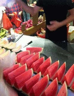 相亲对象请我看电视, 是不是太保守了
