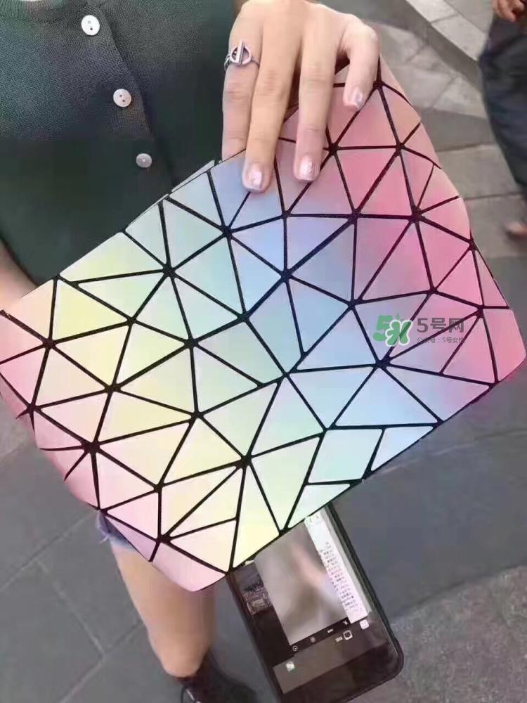 东大门彩虹包多少钱_东大门彩虹包专柜价格