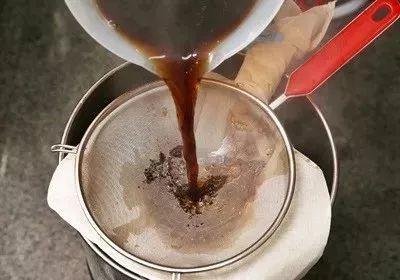 消暑解热就靠它！天然的仙草茶、嫩仙草在家做！