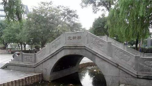“锁龙井”里的铁链拉不尽，难道真有龙？专家打捞后发现奇怪物件